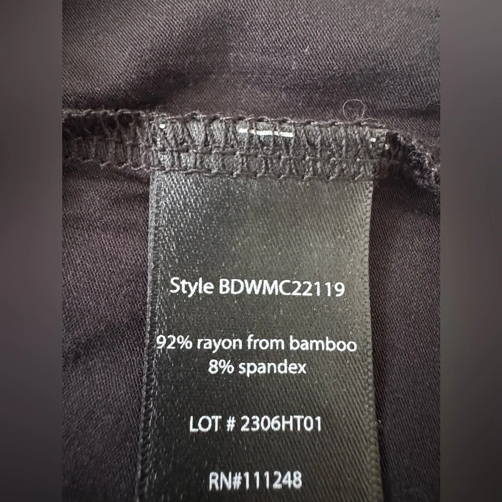 Women’s Barefoot dreams Malibu PJ set  Medium - Picture 11 of 12